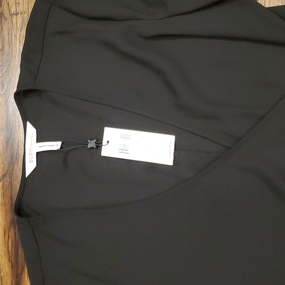 Womens BCBGeneration black wrap top size M - Picture 3 of 5
